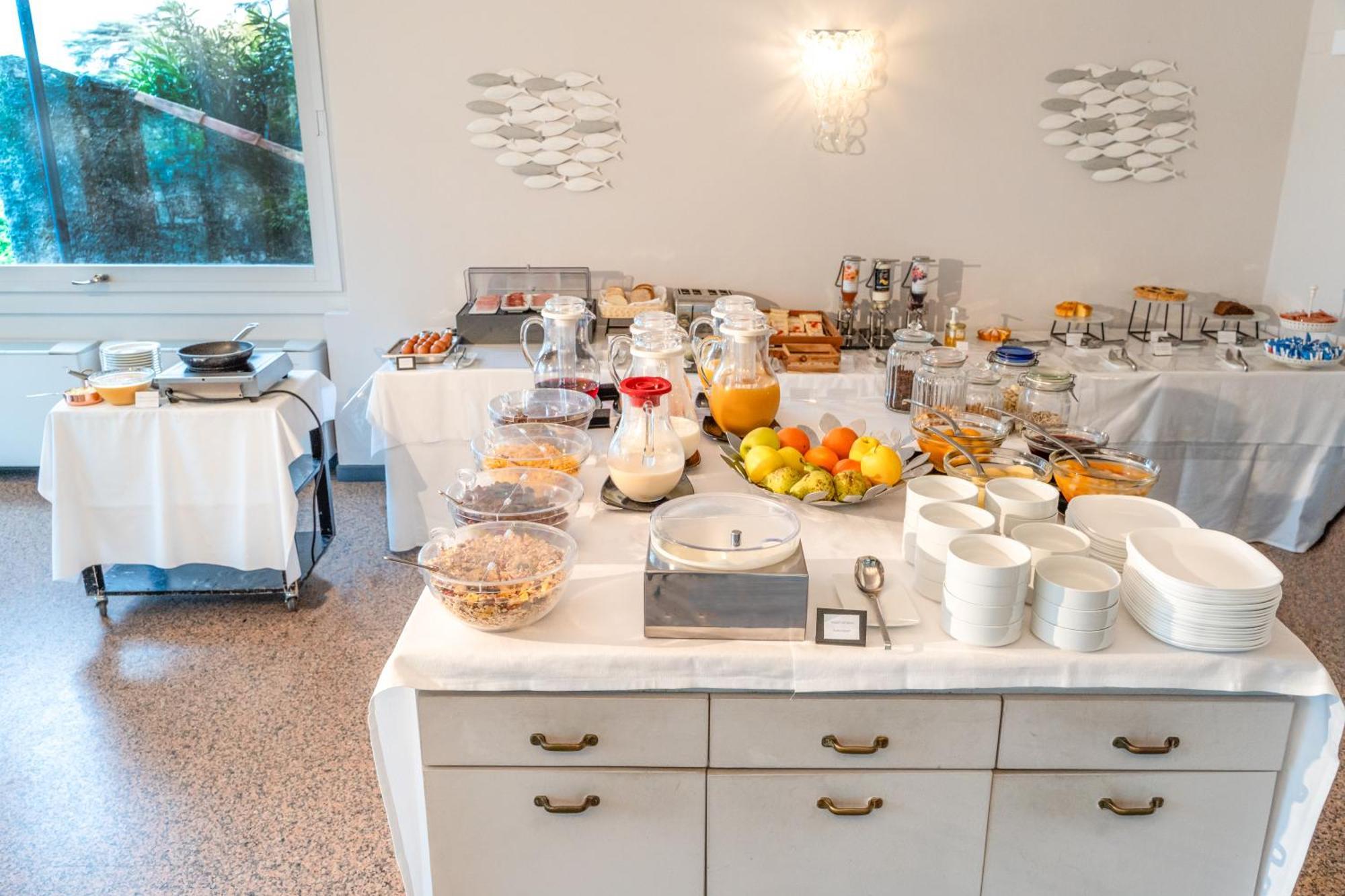 Albergo Silvio Bellagio Bagian luar foto
