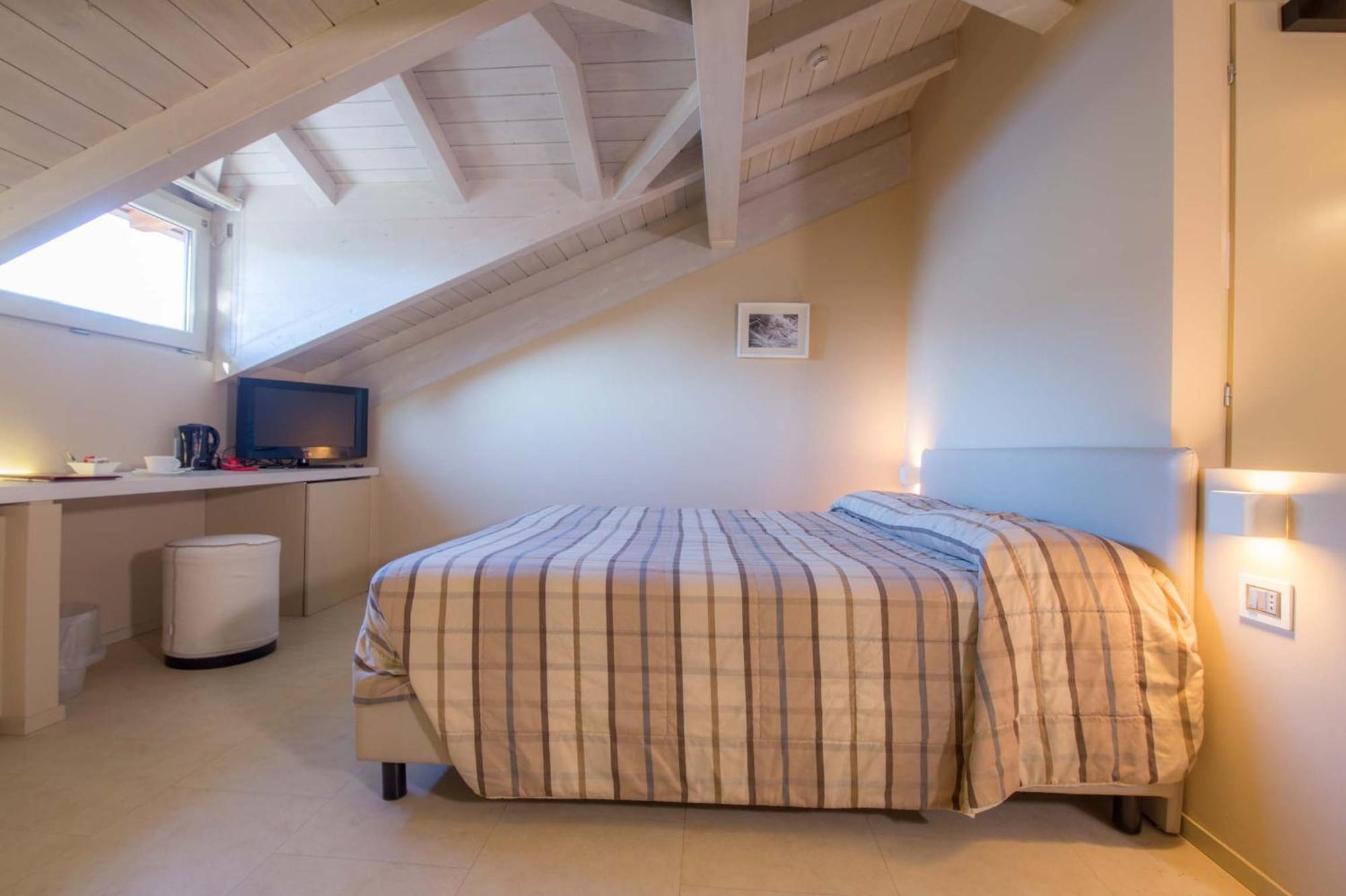 Albergo Silvio Bellagio Bagian luar foto